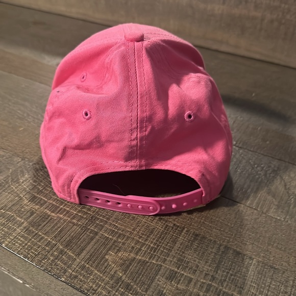 Pink ladies Atlanta Braves Hat worn once - Picture 3 of 4